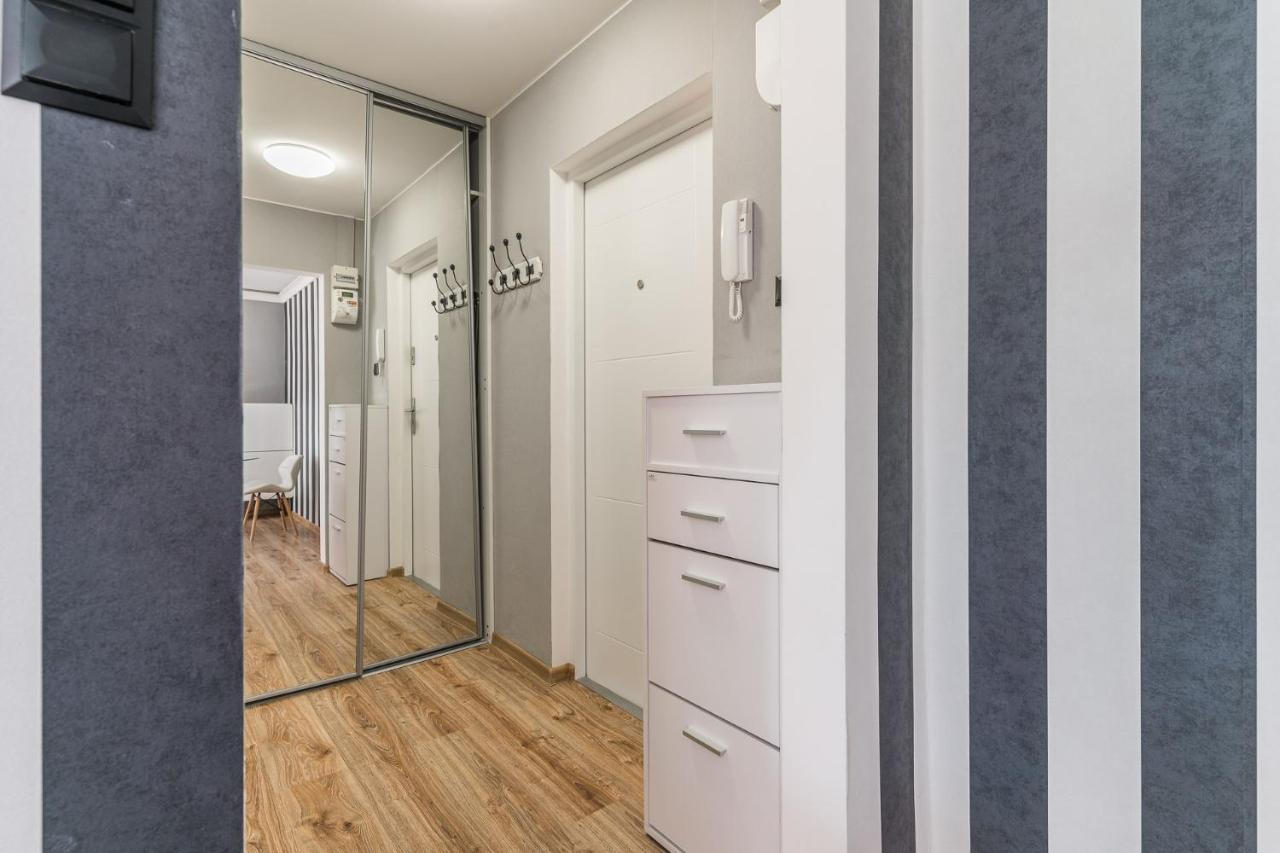 Lägenhet Apartament Black Stripes Blisko Morza